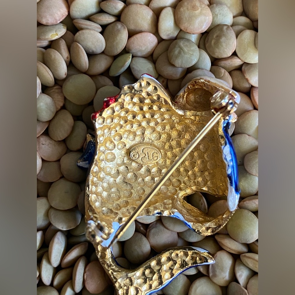 Lind Gal LG Blue and Gold Fish Sailor Enamel Brooch Vintage Mid-Century Nautical - Picture 3 of 3